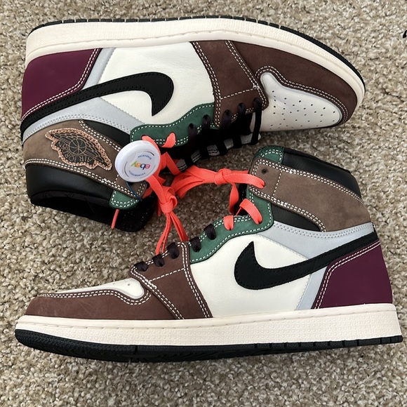 Air Jordan 1 Retro High OG - Picture 2 of 8